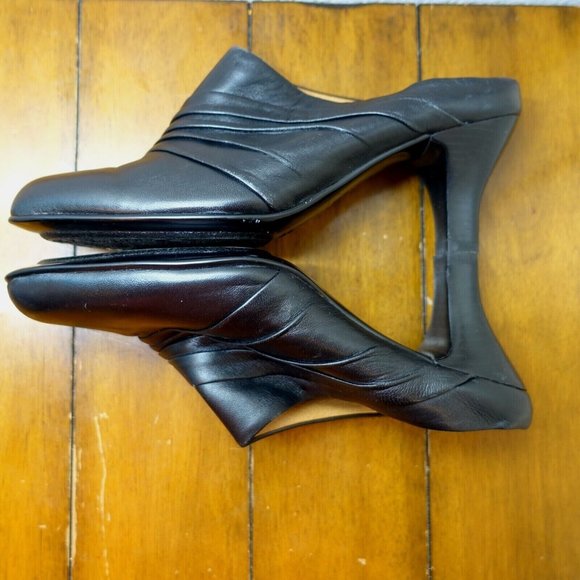 Sofft Women's US 8.5 Black Pointed Toe Leather Mules w/ 3" Heel Casual Work Shoe - Picture 9 of 10